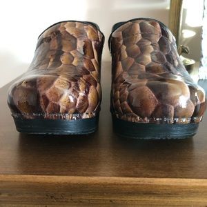 Brown Dansko Size 38